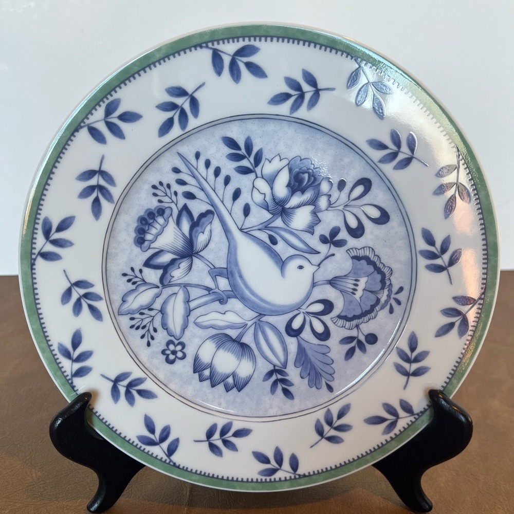 Villeroy and Boch Cordoba Porcelain  Switch 3 Luncheon Plate Blue and White